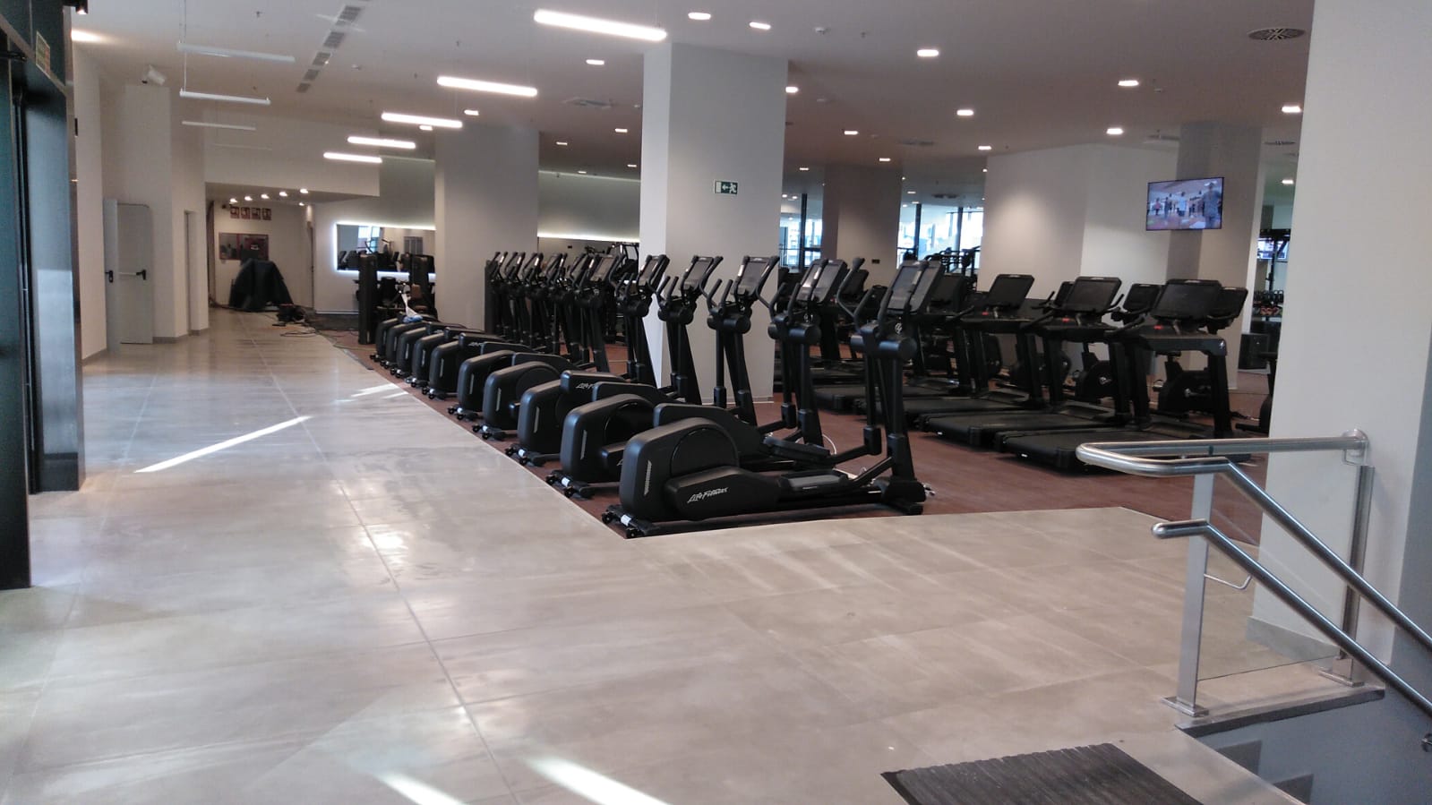 Sala de fitness del C.D. Supera El Vasco (Oviedo).