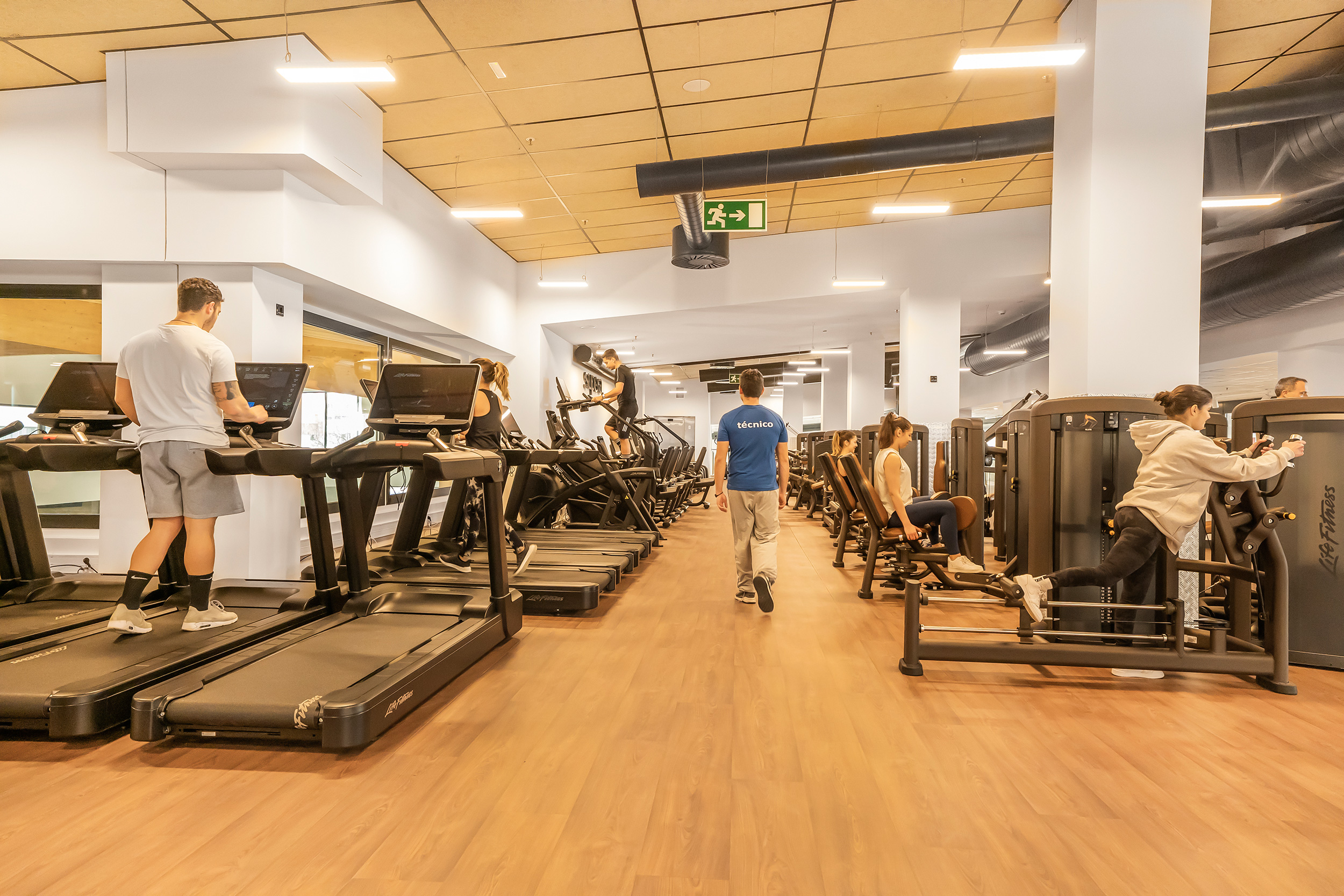 Sala de fitness del C.D. Supera Telheiras en Lisboa.