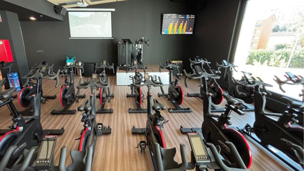 Sala de Bike del Centro Deportivo Supera en Coimbra. El más innovador y sostenible de Portugal.